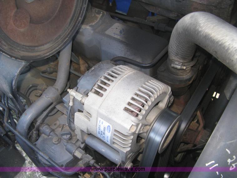 image for item J2886 1996 New Holland 7740 MFWD tractor