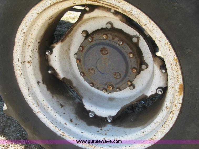 image for item J2886 1996 New Holland 7740 MFWD tractor