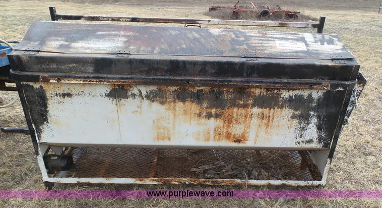 image for item J6220 Cake feeder