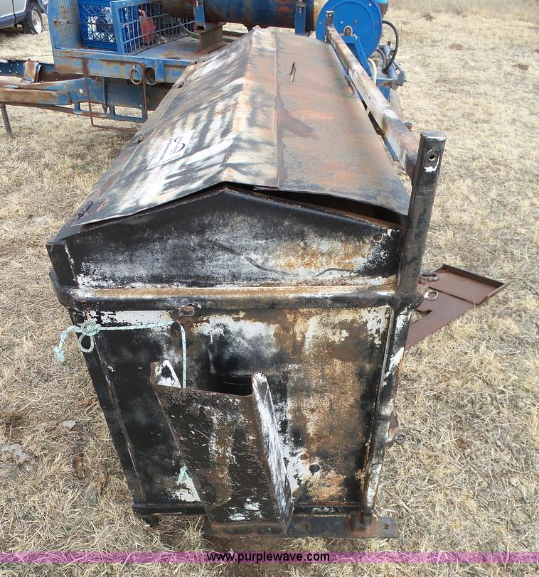 image for item J6220 Cake feeder