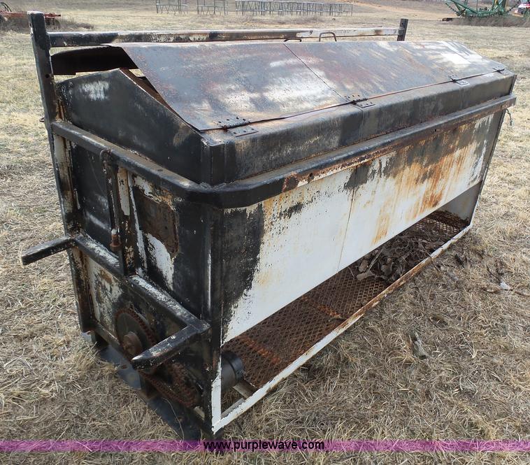 image for item J6220 Cake feeder