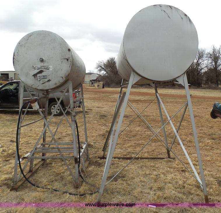 image for item J6223 (2) fuel tanks