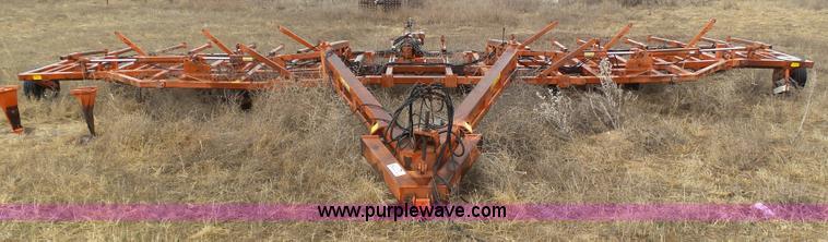 image for item J6226 Sunflower 3690-45 sweep plow