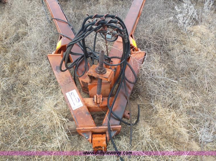 image for item J6226 Sunflower 3690-45 sweep plow