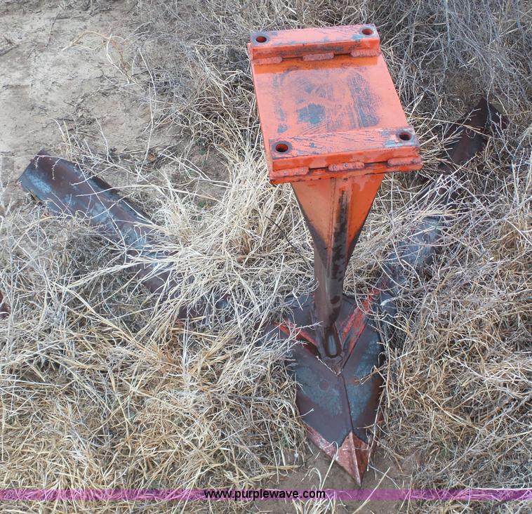 image for item J6226 Sunflower 3690-45 sweep plow