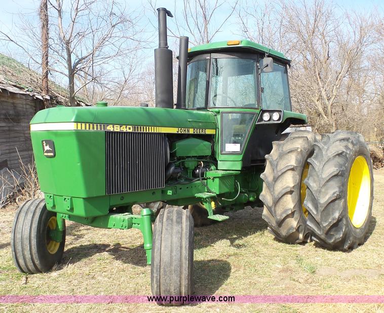 image for item J6265 1981 John Deere 4840 tractor