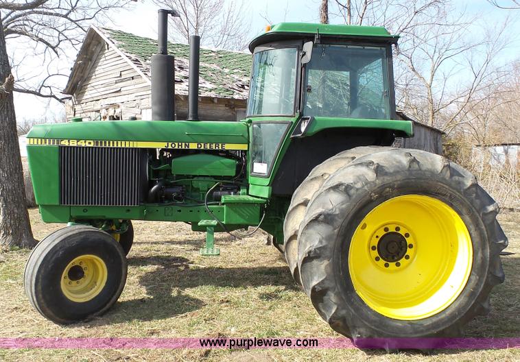 image for item J6265 1981 John Deere 4840 tractor