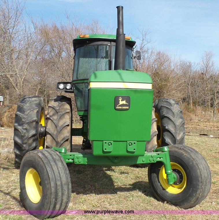 image for item J6265 1981 John Deere 4840 tractor