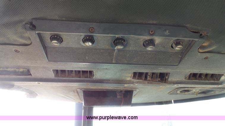 image for item J6265 1981 John Deere 4840 tractor