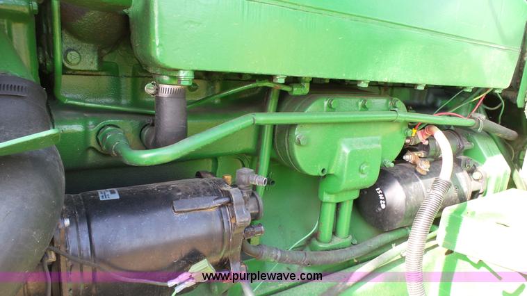 image for item J6265 1981 John Deere 4840 tractor