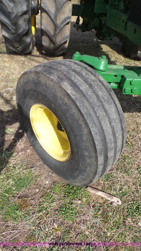 image for item J6265 1981 John Deere 4840 tractor