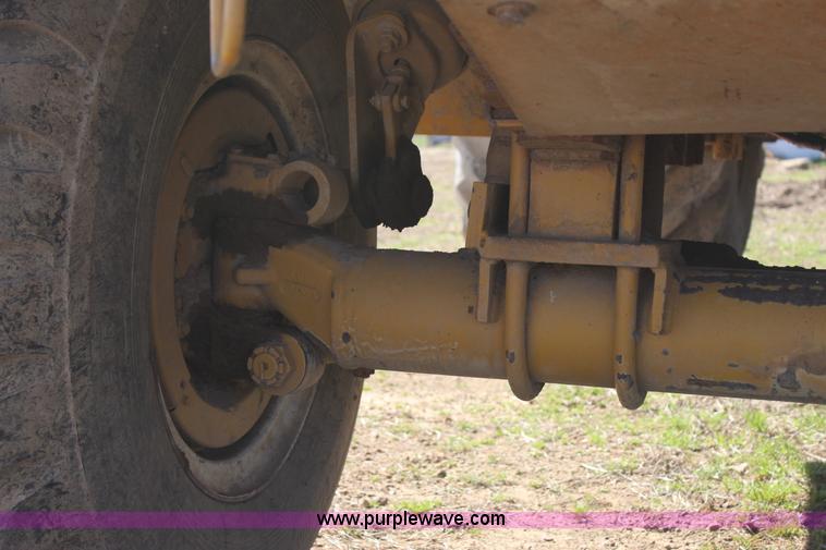 image for item J7559 Ag-Chem TerraGator 1664 self-propelled dry spreader applicator