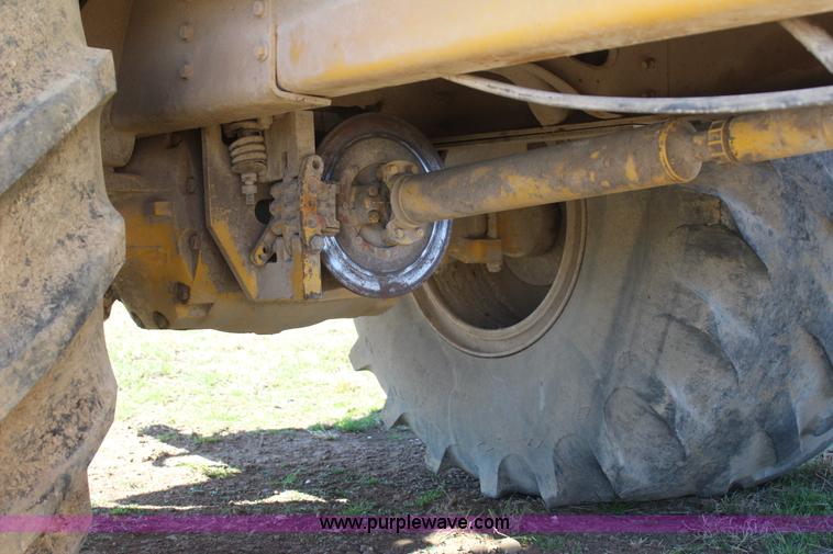 image for item J7559 Ag-Chem TerraGator 1664 self-propelled dry spreader applicator