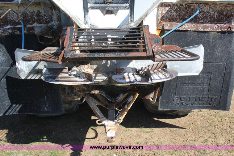 image for item J7559 Ag-Chem TerraGator 1664 self-propelled dry spreader applicator