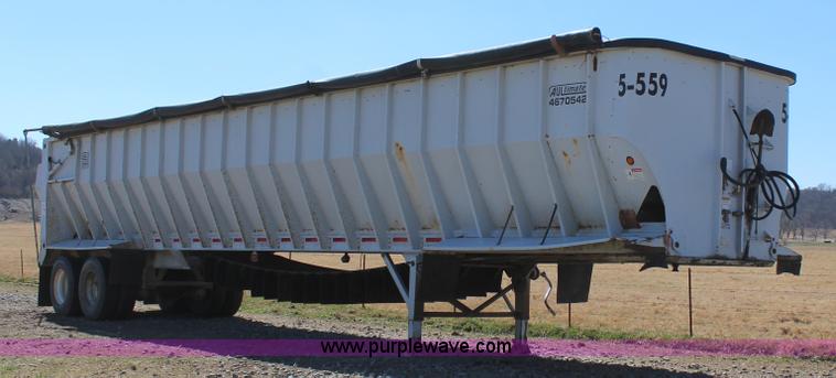 image for item J7560 2005 Aulick live bottom trailer
