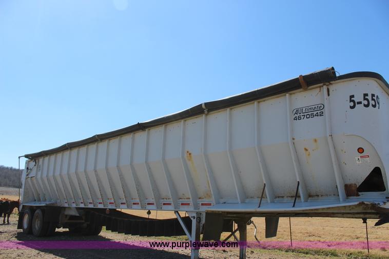 image for item J7560 2005 Aulick live bottom trailer