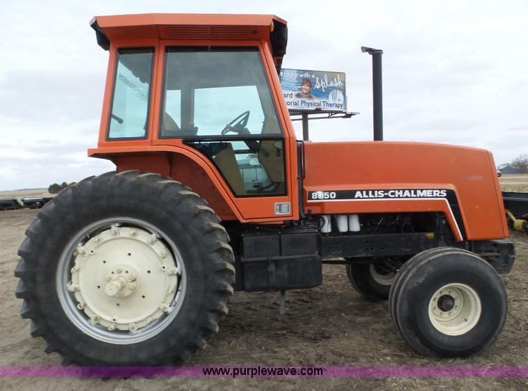 image for item J8882 1982 Allis Chalmers 8050 tractor