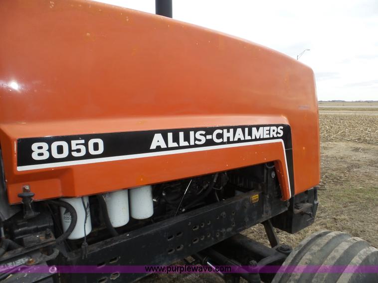 image for item J8882 1982 Allis Chalmers 8050 tractor