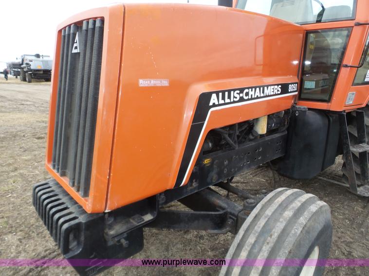 image for item J8882 1982 Allis Chalmers 8050 tractor