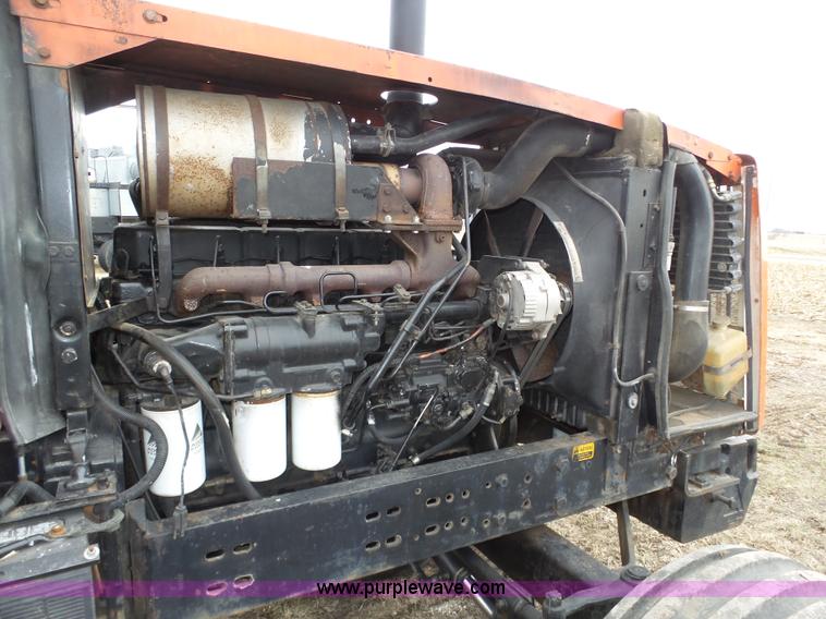 image for item J8882 1982 Allis Chalmers 8050 tractor