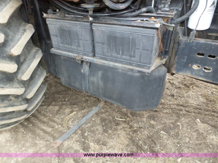 image for item J8882 1982 Allis Chalmers 8050 tractor