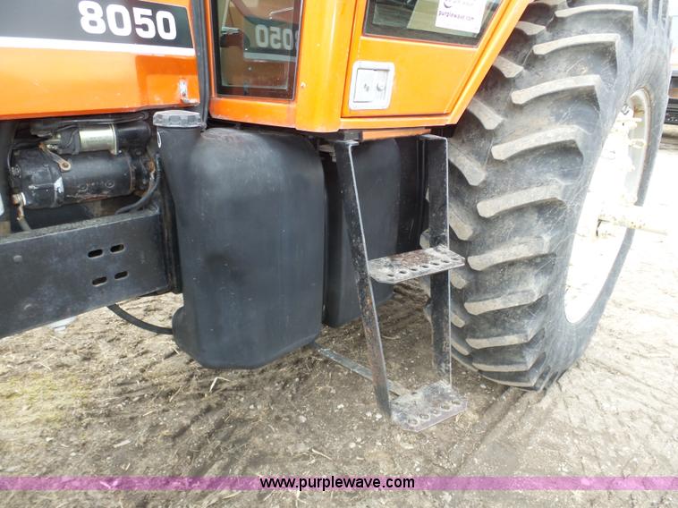 image for item J8882 1982 Allis Chalmers 8050 tractor