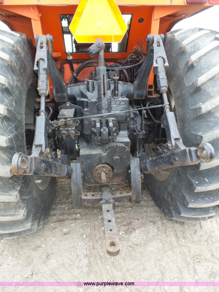 image for item J8882 1982 Allis Chalmers 8050 tractor