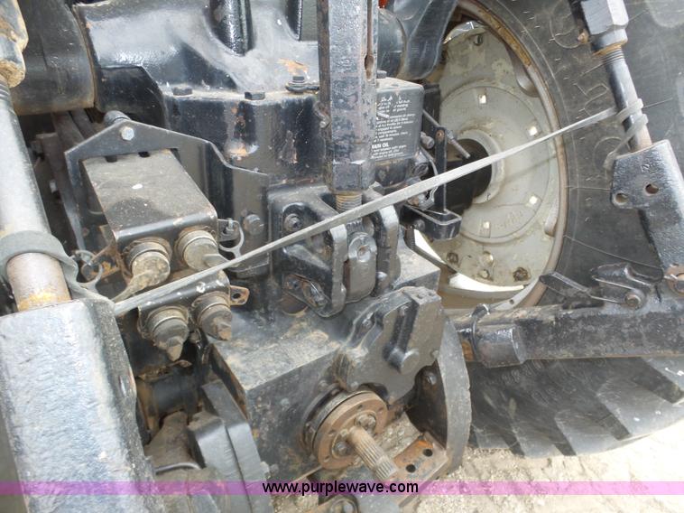 image for item J8882 1982 Allis Chalmers 8050 tractor