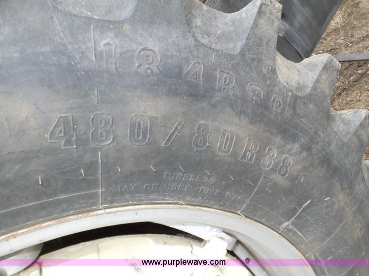 image for item J8882 1982 Allis Chalmers 8050 tractor