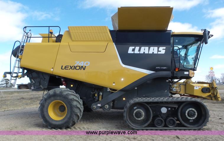 image for item J8913 2013 Lexion Claas 740TT RWA combine