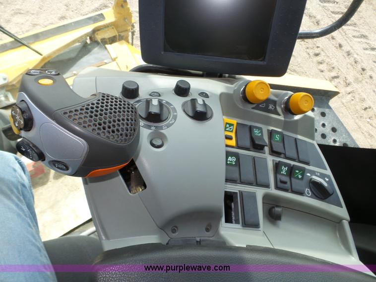 image for item J8913 2013 Lexion Claas 740TT RWA combine