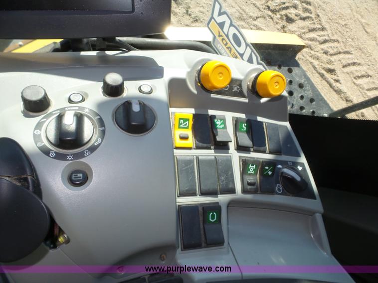 image for item J8914 2013 Lexion Claas 750TT RWA combine