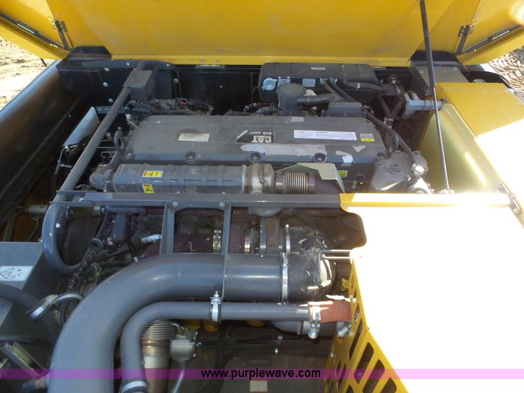 image for item J8914 2013 Lexion Claas 750TT RWA combine