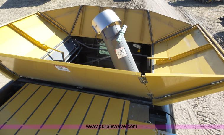 image for item J8914 2013 Lexion Claas 750TT RWA combine