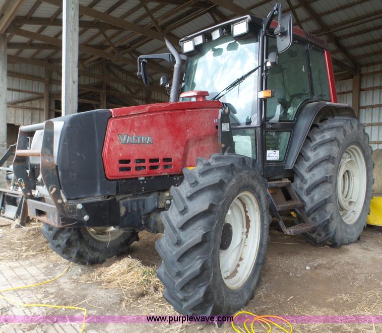image for item J8919 2002 Valtra 6550 MFWD bidirectional tractor