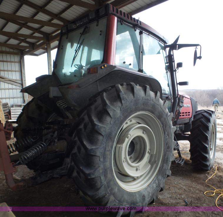 image for item J8919 2002 Valtra 6550 MFWD bidirectional tractor