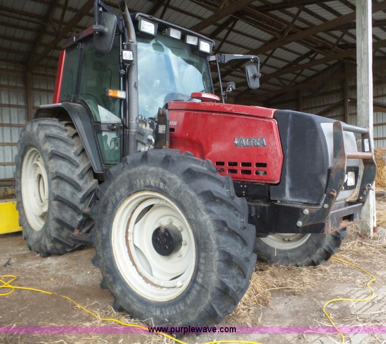 image for item J8919 2002 Valtra 6550 MFWD bidirectional tractor