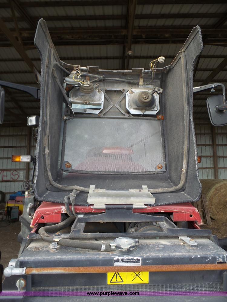 image for item J8919 2002 Valtra 6550 MFWD bidirectional tractor