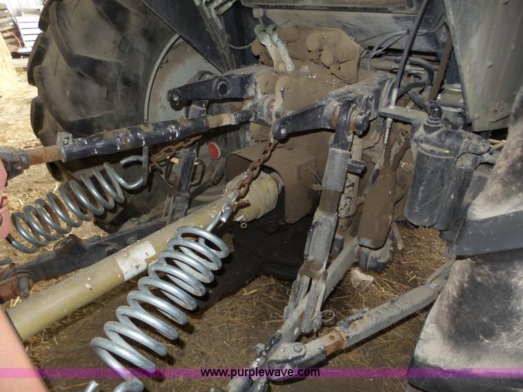 image for item J8919 2002 Valtra 6550 MFWD bidirectional tractor