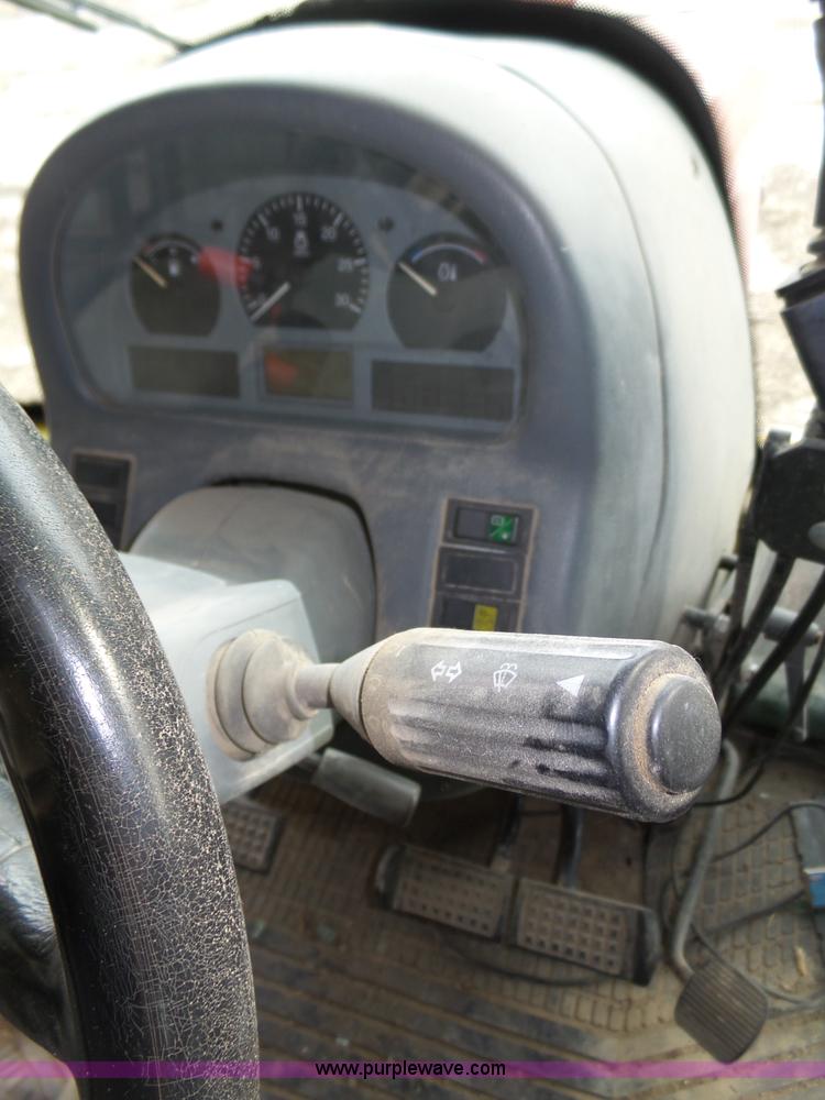 image for item J8919 2002 Valtra 6550 MFWD bidirectional tractor