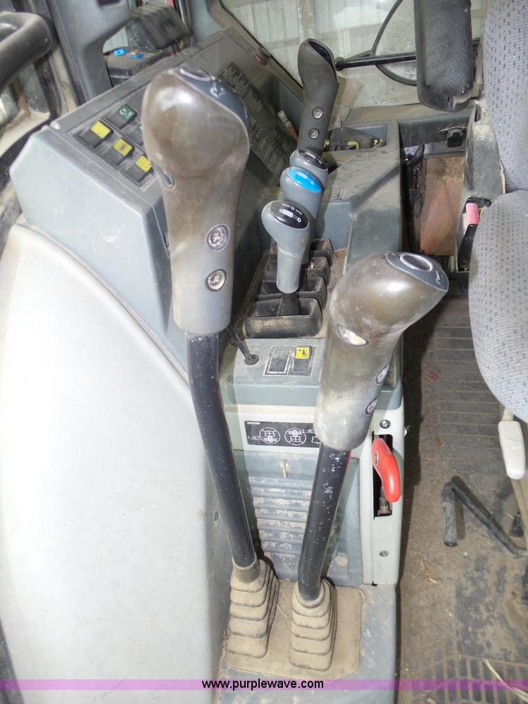 image for item J8919 2002 Valtra 6550 MFWD bidirectional tractor