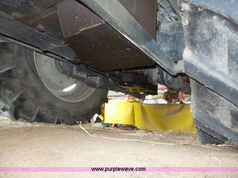 image for item J8919 2002 Valtra 6550 MFWD bidirectional tractor