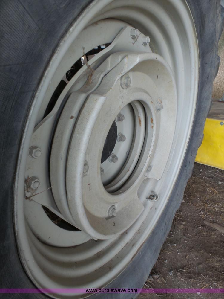 image for item J8919 2002 Valtra 6550 MFWD bidirectional tractor