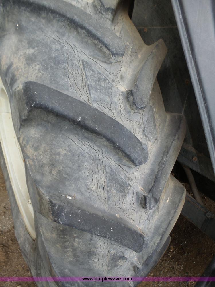 image for item J8919 2002 Valtra 6550 MFWD bidirectional tractor