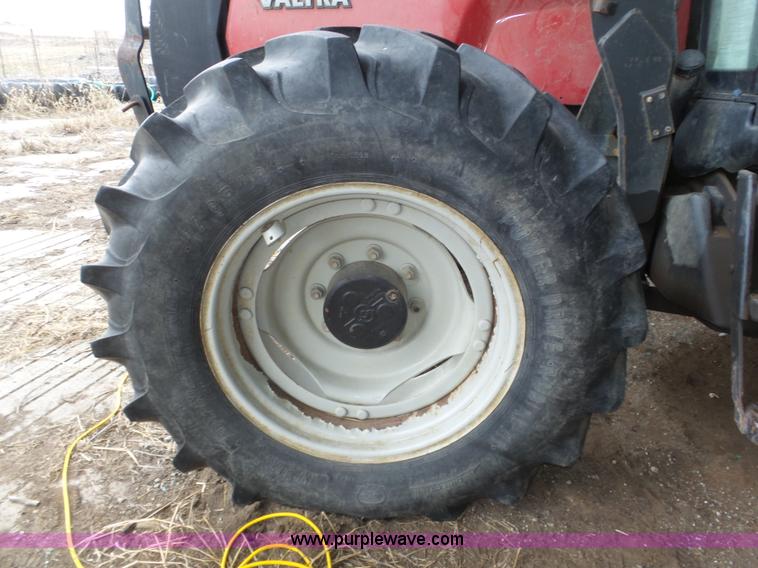 image for item J8919 2002 Valtra 6550 MFWD bidirectional tractor