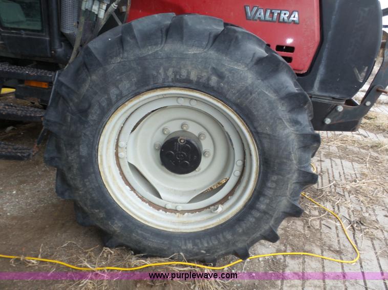 image for item J8919 2002 Valtra 6550 MFWD bidirectional tractor