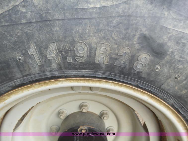 image for item J8919 2002 Valtra 6550 MFWD bidirectional tractor