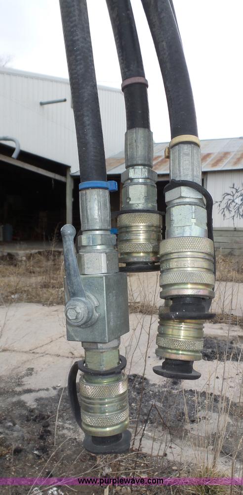 image for item J8919 2002 Valtra 6550 MFWD bidirectional tractor