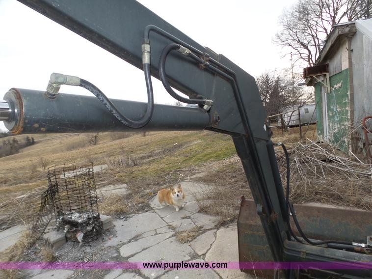 image for item J8919 2002 Valtra 6550 MFWD bidirectional tractor