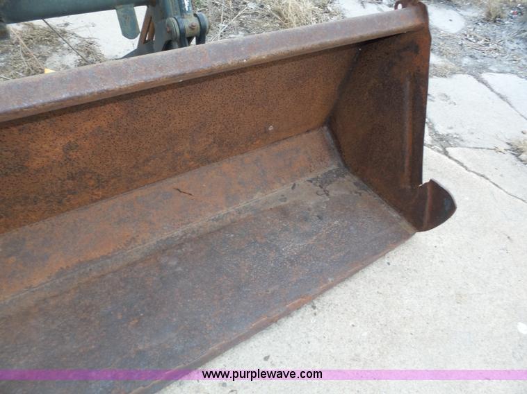 image for item J8919 2002 Valtra 6550 MFWD bidirectional tractor